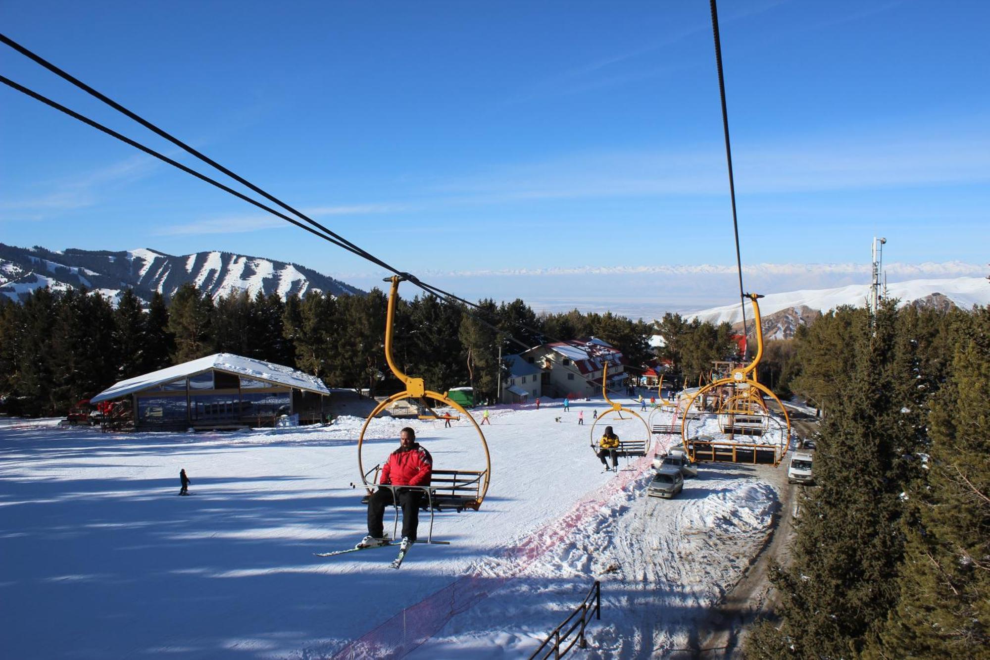 Жайсан Hotel Karakol Bagian luar foto